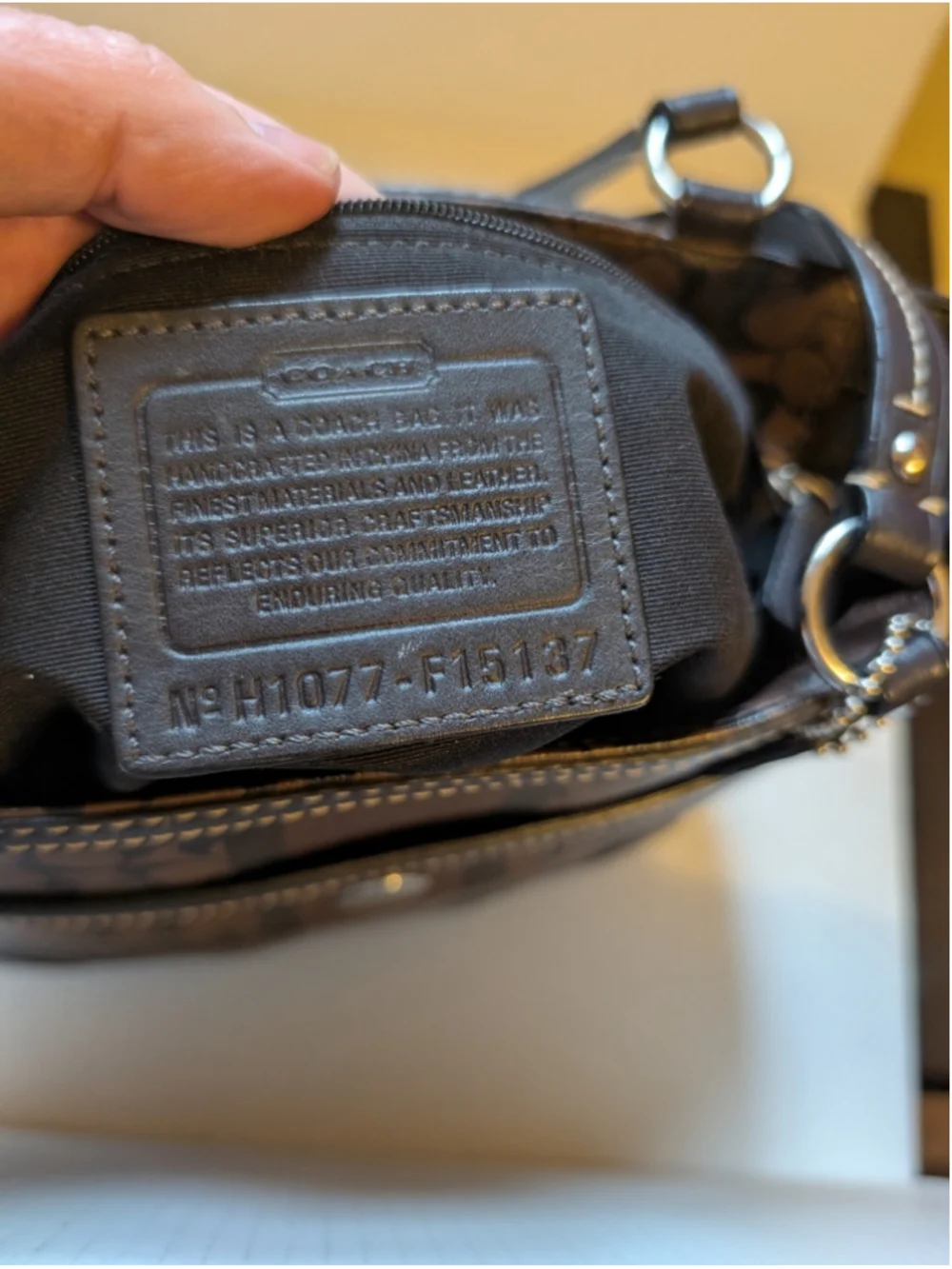 Coach Heritage Signature C Chelsea Stripe Leather Shoulder Tote Bag In VGUC
